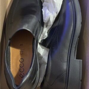 ECCO Men's Classic Black Leather Loafers
